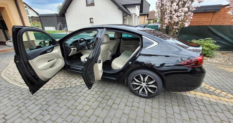 Opel Insignia cena 92900 przebieg: 151000, rok produkcji 2018 z Żory małe 232